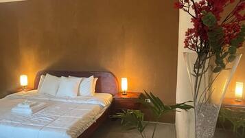 1 bedroom, desk, iron/ironing board, free WiFi