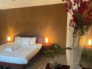 1 habitación, escritorio, tabla de planchar con plancha y wifi gratis 