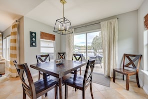 Dining - Private Patio + Lake View: Fruit Cove Home (Fruit Cove)