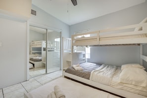 3 chambres, fer et planche à repasser, Wi-Fi, draps fournis
