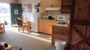 デラックス スイート | WiFi (無料)、ベッドシーツ