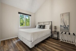 3 bedrooms, desk, free WiFi, bed sheets