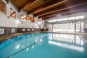 Una piscina techada