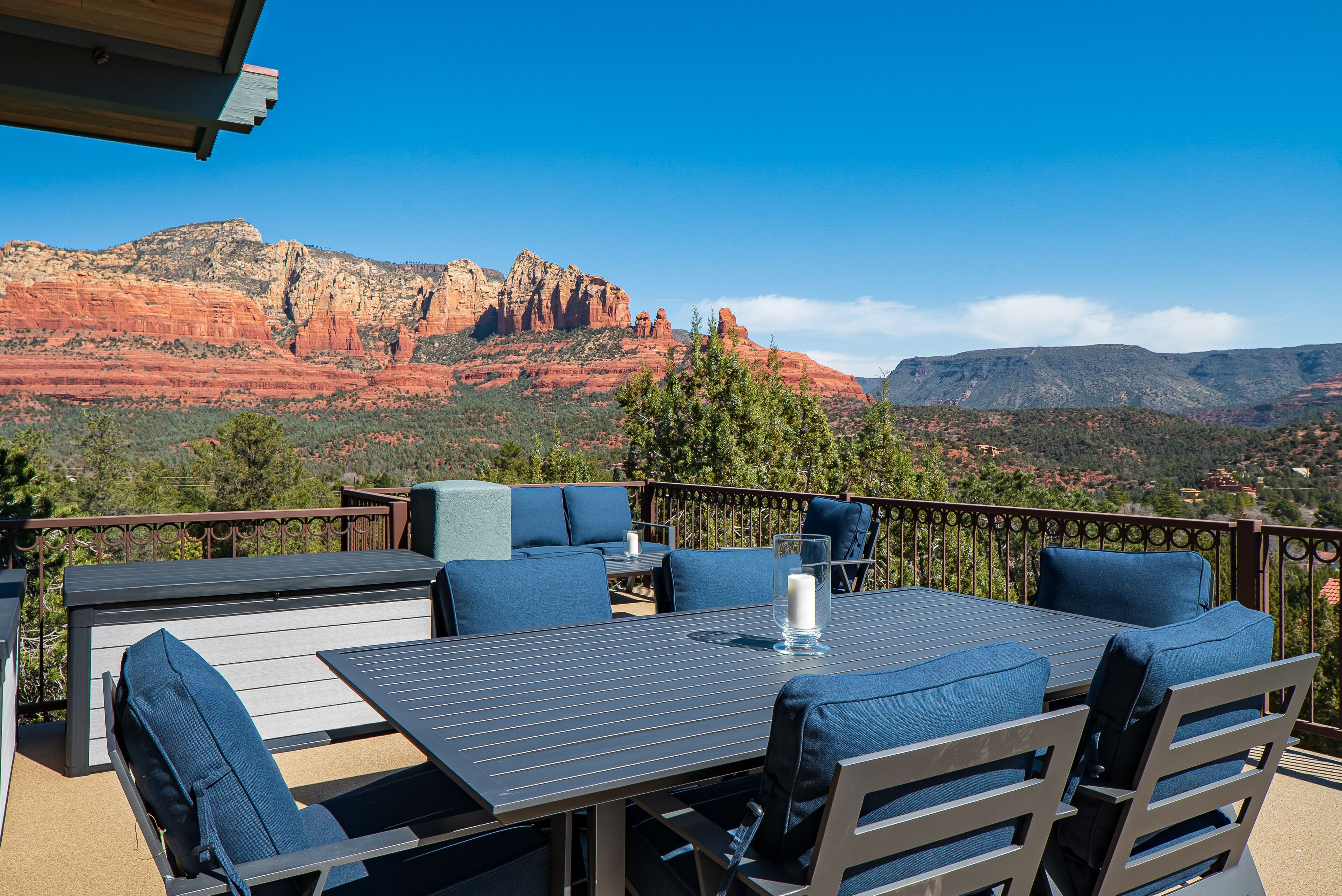 Luxury Uptown Sedona home w UNBLOCKABLE views
