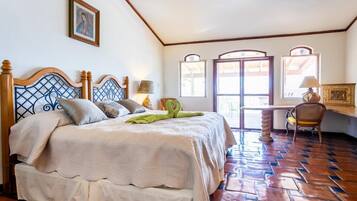 5 bedrooms, free WiFi