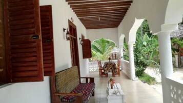 Economy-huone | Terassi/patio