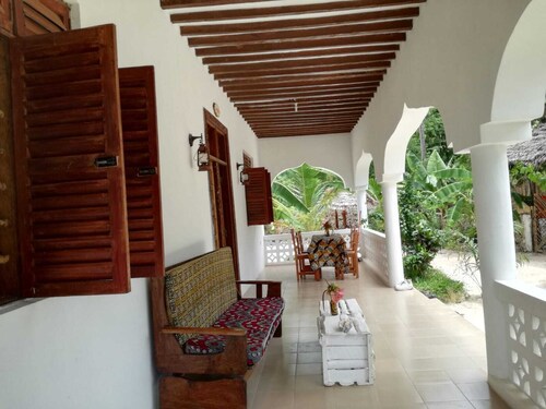 Furaha Lodge