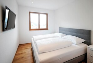 1 dormitorio, tabla de planchar con plancha, wifi gratis y ropa de cama