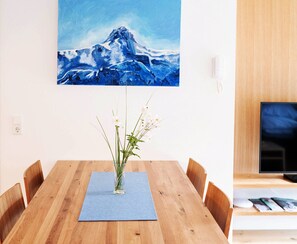 تناول الطعام