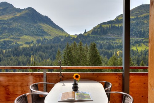 Hölderle Damüls - Bergblick #12