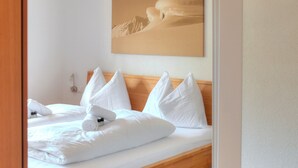 1 soverom, strykejern/-brett, wi-fi (inkludert) og sengetøy