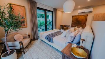 3 bedrooms, travel crib, free WiFi, bed sheets