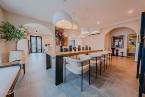 Interior - Casa Loba Luxe Apartment w/pool, views and tub (Rincon)