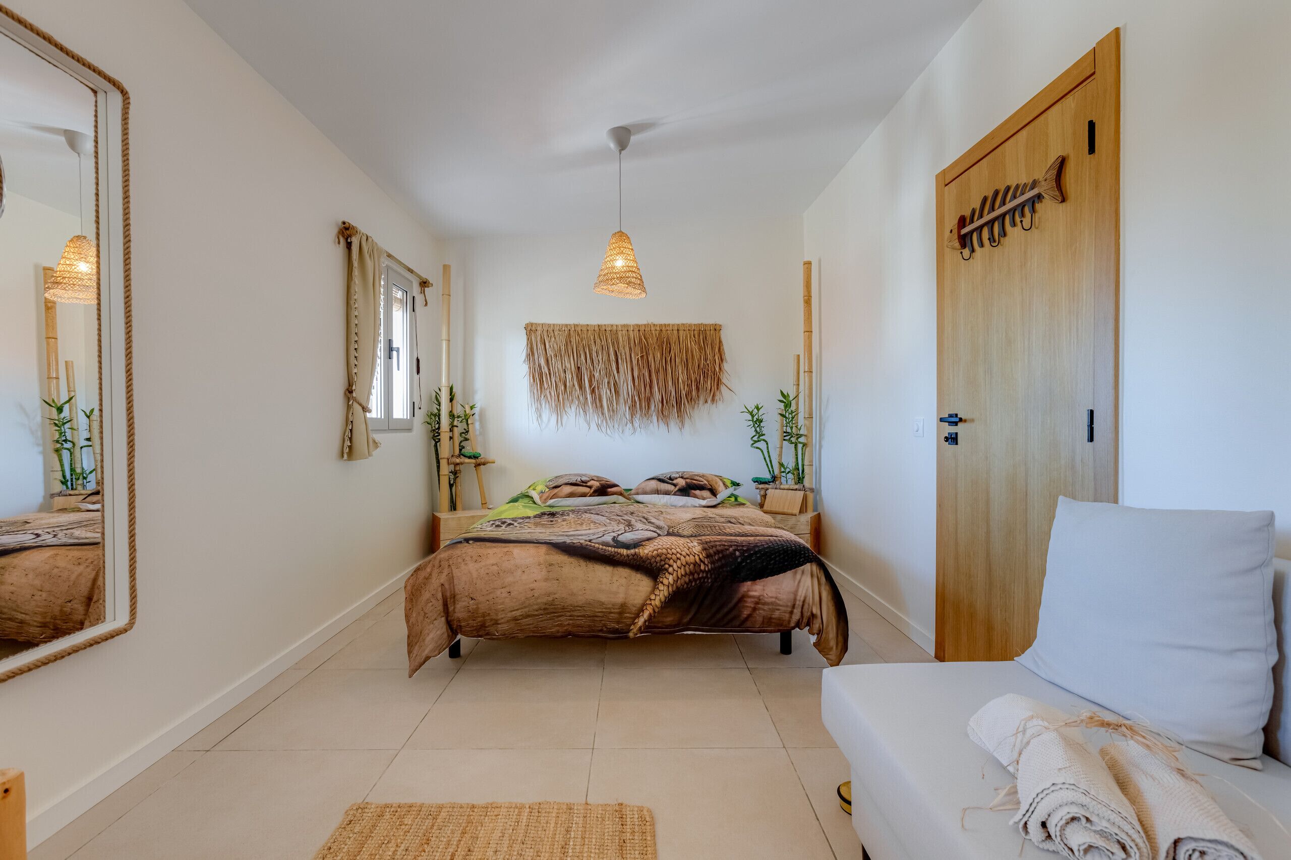 2 bedrooms, iron/ironing board, free WiFi, bed sheets