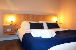 1 makuuhuone, silitysrauta/-lauta, ilmainen Wi-Fi, vuodevaatteet