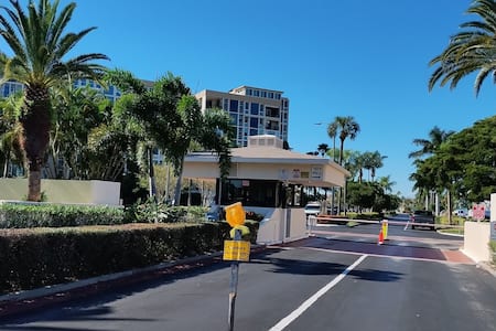 South Pasadena Condo