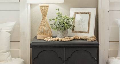 Cozy Home in Montgomery Near Wedding Venues