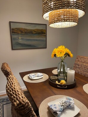 Dining - Wedgewood Cottage On the Cape (Barnstable)