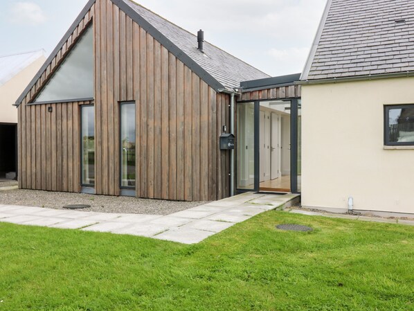 Exterior - The Den (Westhill)