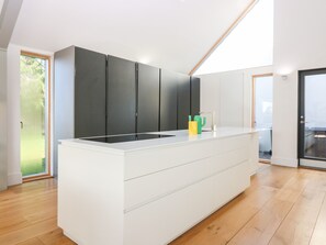 Cottage | Interior - The Lodge (Westhill)