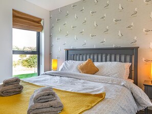 3 bedrooms, individually decorated, individually furnished, free WiFi - Shearwater Lodge (Bamburgh)