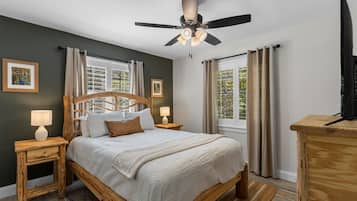 3 habitaciones, tabla de planchar con plancha, wifi y ropa de cama