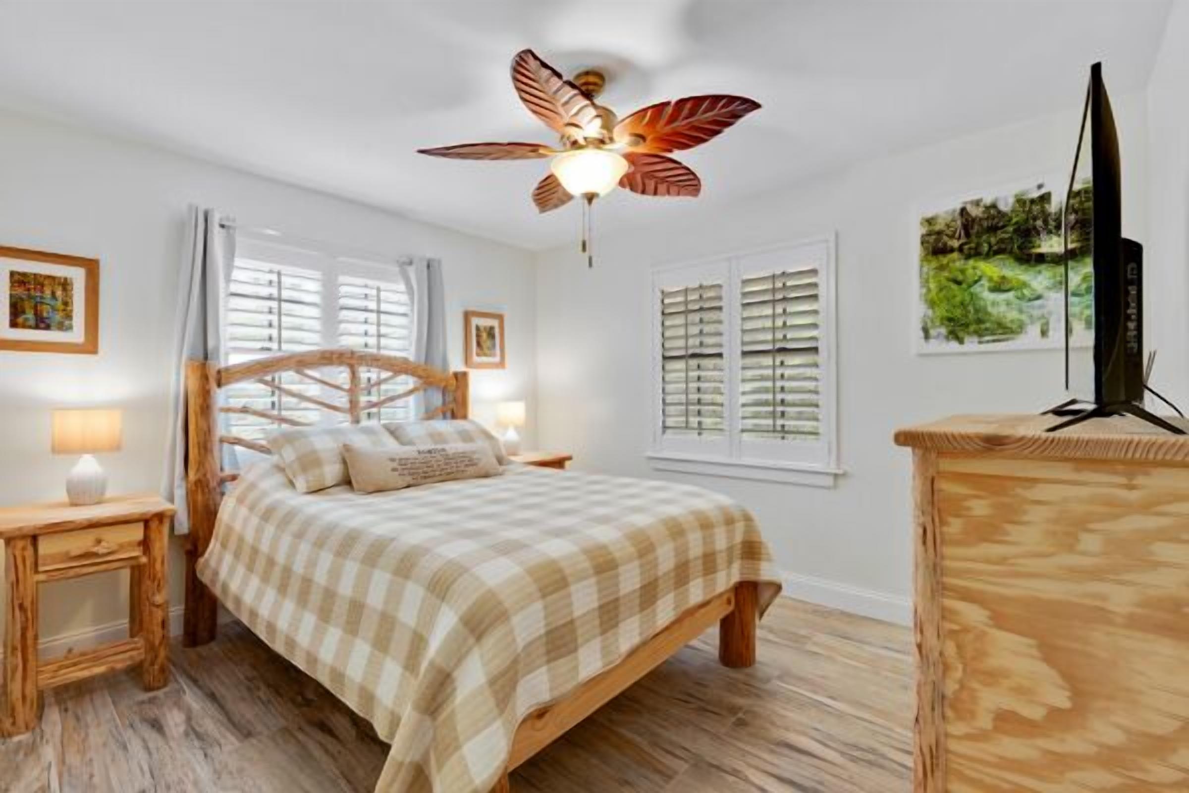 3 soverom, strykejern/-brett, wi-fi og sengetøy