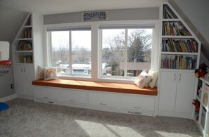 المنشأة من الداخل