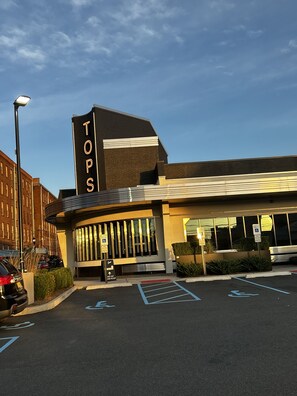 Exterior - Peaceful Journeys Awaits (Kearny)