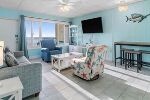 Una Smart TV, libros