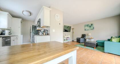 Convenient to campus and The Square - Location