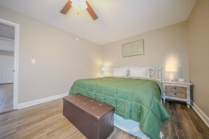 Iron/ironing board, travel cot, free WiFi, bed sheets