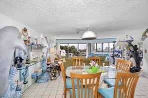 Interior - Beautiful Key Largo Condo with Direct Ocean Views (Key Largo)