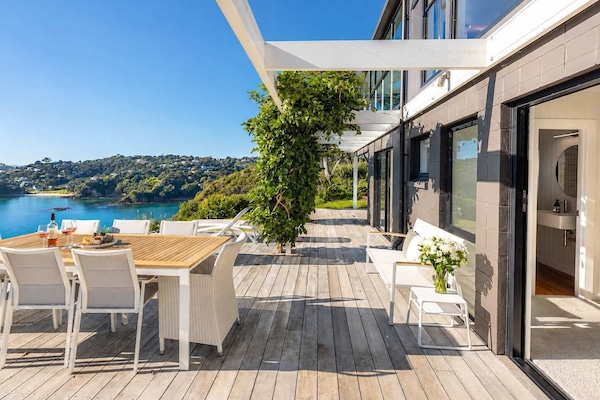 Outdoor entertaining area with BBQ