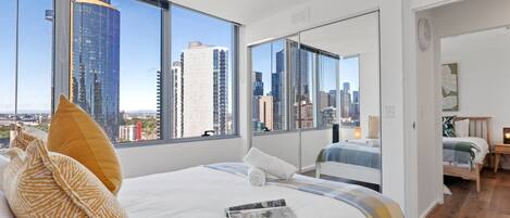 3 bedrooms, desk, iron/ironing board, WiFi