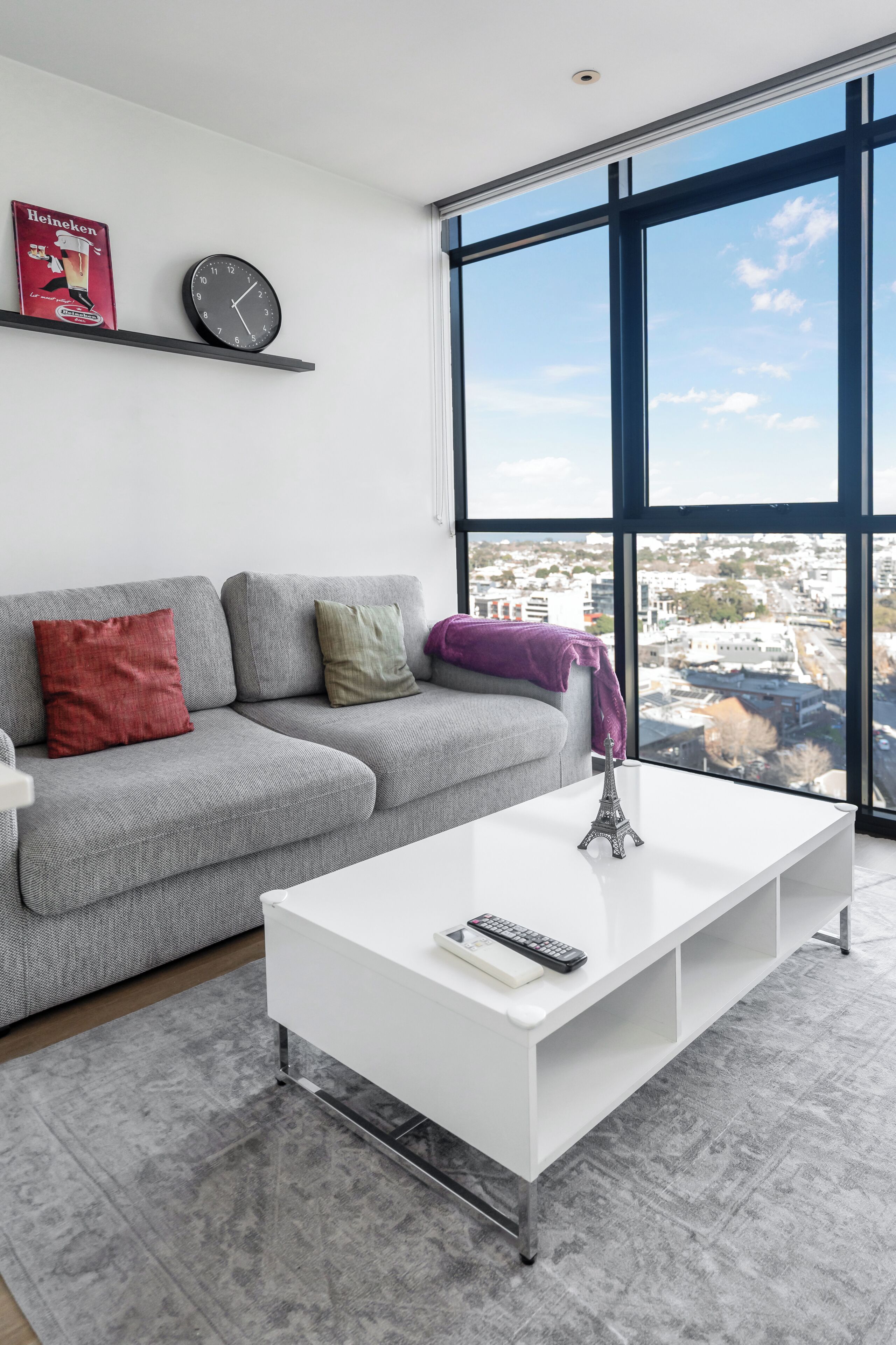 Southbank Seclusion With Sprawling Views - St Kilda