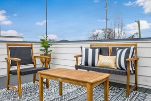 Terrace/patio - Rooftop Views & Hot Tub Near Downtown (Nashville)