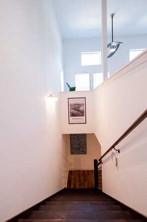 Interior - The Black & White House of Memphis (Memphis)