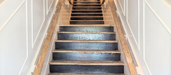 2BR Apt Right on the Town Square