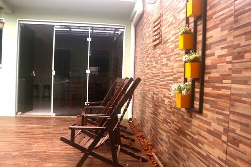 Casa Encantadora em Capão Novo - Próxima à Praia e Supermercado