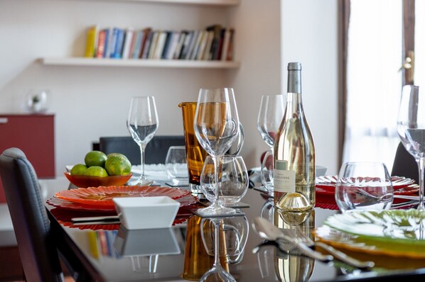 Dining - Corte San Domenico Superior Bright Apartment (Pisa)