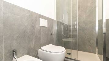 Doccia, bidet