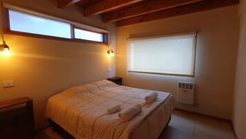 2 habitaciones, escritorio, wifi y ropa de cama