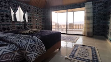 1 bedroom, in-room safe, free WiFi, bed sheets