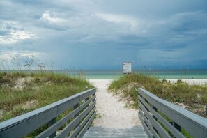 On the beach - Sun Seeker | 2 Bed, 2 Bath (Panama City Beach)