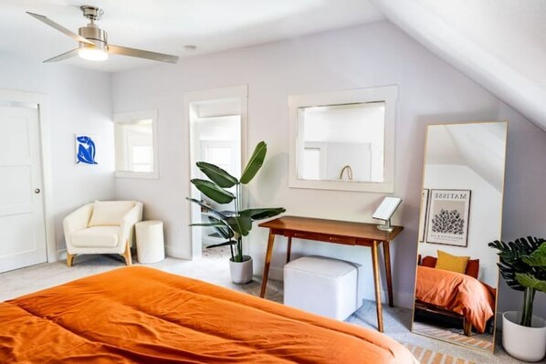 2 bedrooms, desk, iron/ironing board, travel crib