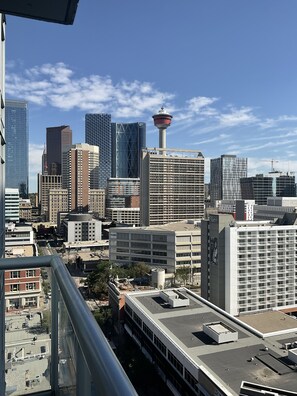 Property grounds - Modern Gem on the Park -D/T-Heated Parking - Restaurants/Shops at your doorstep  (Calgary)