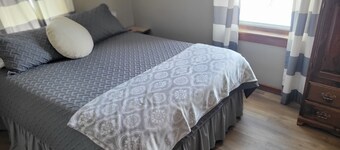 Vacation Rental!! HUNTERS, SKIERS, and All WELCOME!