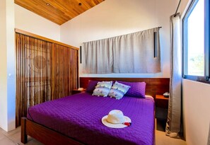 1 quarto, escrivaninha, Wi-Fi, roupa de cama