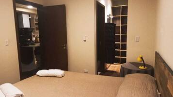 2 Schlafzimmer, Schreibtisch, Bügeleisen/Bügelbrett, WLAN